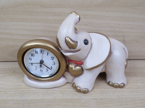 Vecchio elefante thun - thun, con